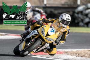 Richard Kerr motorcycle racing at Bishopscourt Circuit
