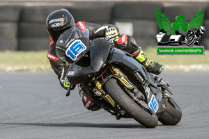 Mike Browne motorcycle racing at Bishopscourt Circuit