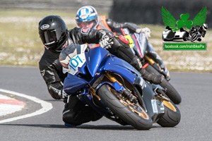 Derek Craig motorcycle racing at Bishopscourt Circuit