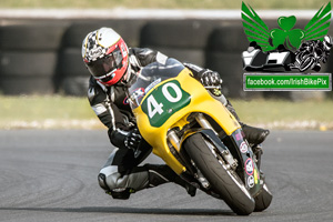 Barry Davidson motorcycle racing at Bishopscourt Circuit