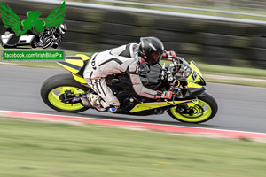 Gary Jordan motorcycle racing at Bishopscourt Circuit