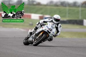 Gerard Kinghan motorcycle racing at Bishopscourt Circuit