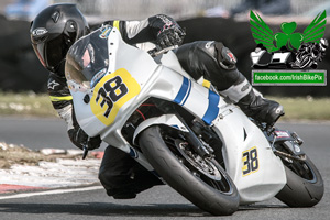 Gordon Morris motorcycle racing at Bishopscourt Circuit