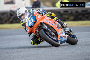 Lee Osprey motorcycle racing at the Sunflower Trophy, Bishopscourt Circuit