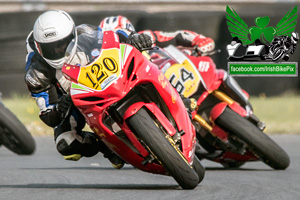 Gary Wright motorcycle racing at Bishopscourt Circuit