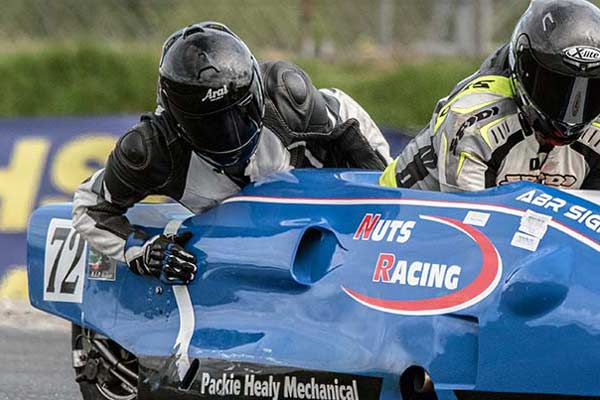 Image linking to Siobhan Ardener sidecar racing photos