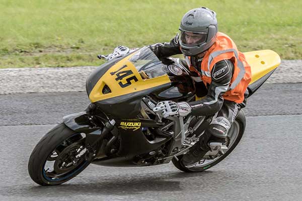 Image linking to Liam Brady motorcycle racing photos