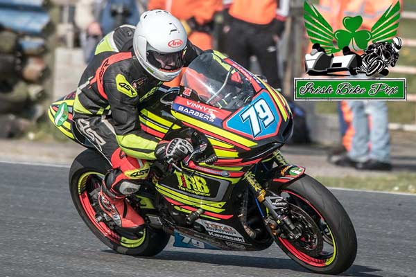 Image linking to Vinny Brennan motorcycle racing photos