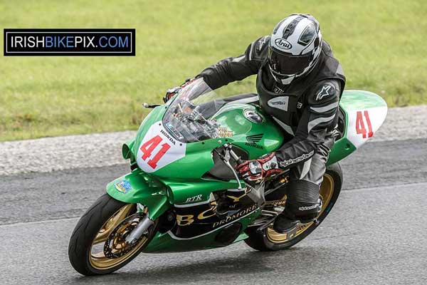 Image linking to Damien Carson motorcycle racing photos