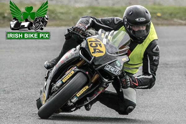 Image linking to Philip Case motorcycle racing photos