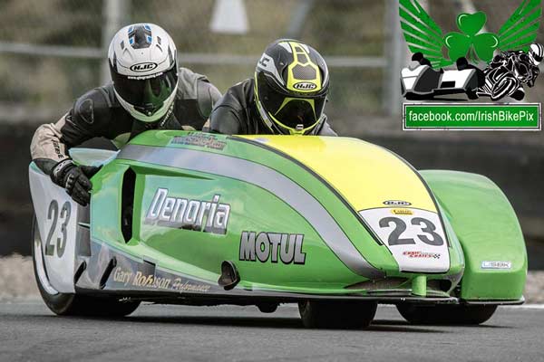 Image linking to Denoria Racing sidecar photos