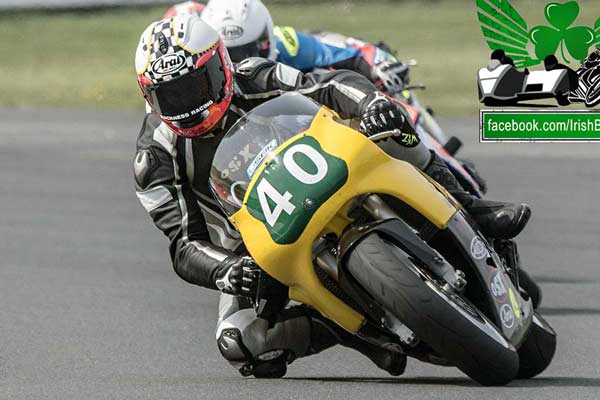Image linking to Barry Davidson motorcycle racing photos
