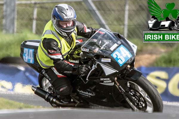 Image linking to Peter Doherty motorcycle racing photos