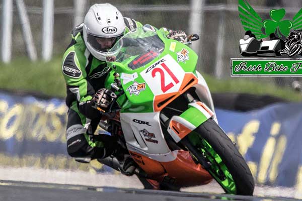 Image linking to William Dwyer motorcycle racing photos