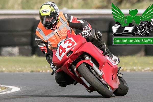 Image linking to Martin Engall motorcycle racing photos