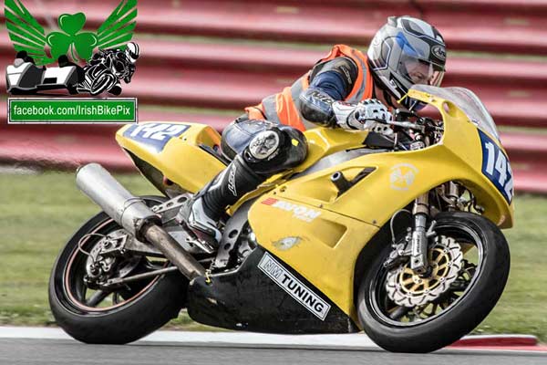 Image linking to Connell Furey motorcycle racing photos