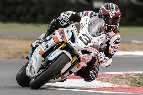 Image linking to Ryan Gibson motorcycle racing photos