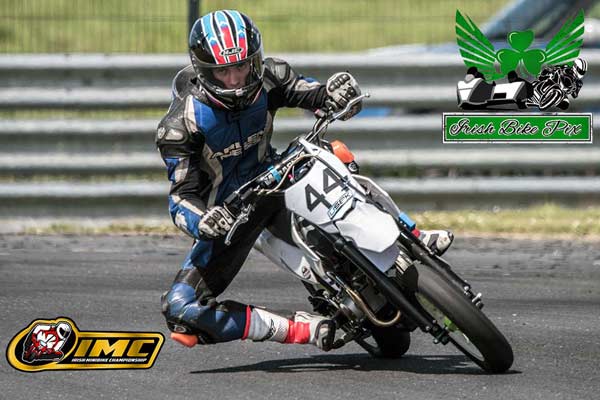 Image linking to Lewis Grove motorcycle racing photos