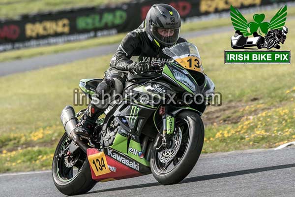 Image linking to Ken Hughes motorcycle racing photos