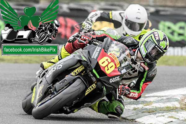 Image linking to Caolán Irwin motorcycle racing photos