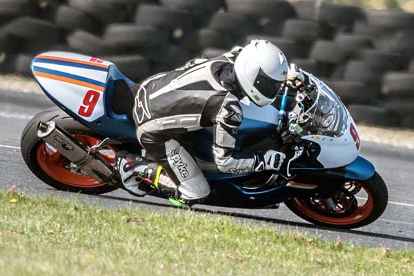 Image linking to Johnny Irwin motorcycle racing photos