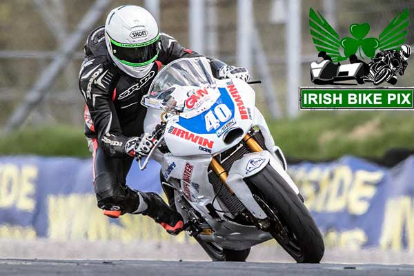Image linking to Ross Irwin motorcycle racing photos