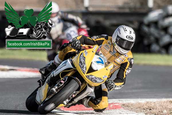 Image linking to Richard Kerr motorcycle racing photos