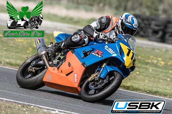 Image linking to Paul Largey motorcycle racing photos