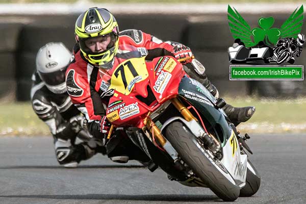 Image linking to Paddy Lavery motorcycle racing photos