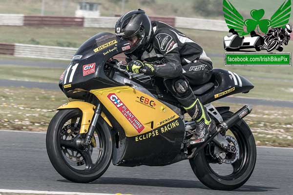 Image linking to Karl Lynch motorcycle racing photos
