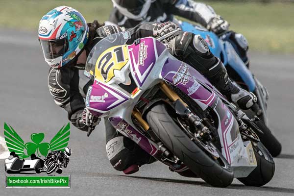 Image linking to Nicole Lynch motorcycle racing photos