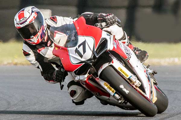 Image linking to Stephen Magill motorcycle racing photos