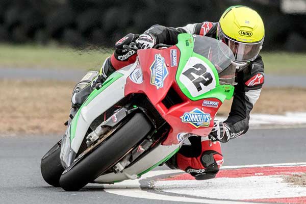 Image linking to Stephen McAdoo motorcycle racing photos