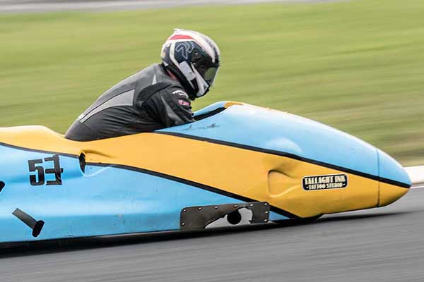 Image linking to Aidan McCarthy sidecar racing photos