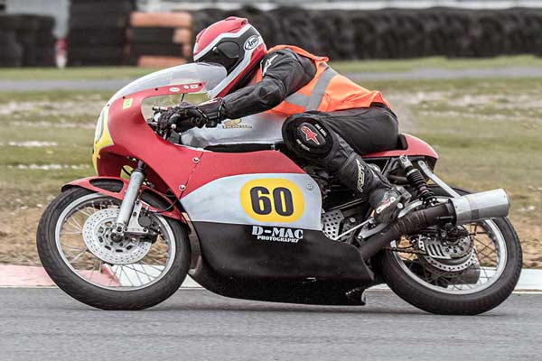 Image linking to Lewis McClements motorcycle racing photos