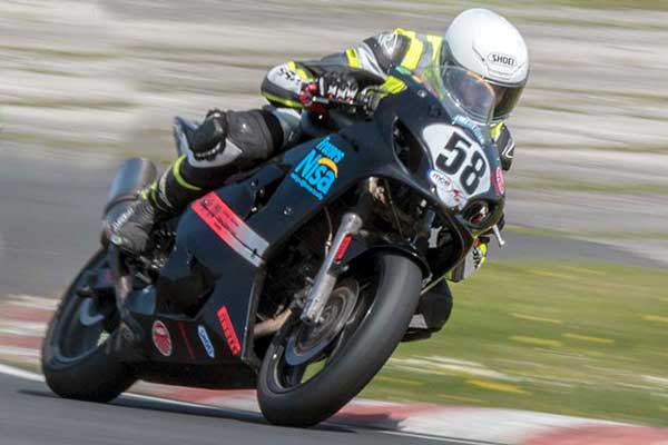 Image linking to Matty McGowan motorcycle racing photos