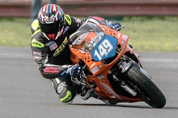 Image linking to Stephen McKeown motorcycle racing photos