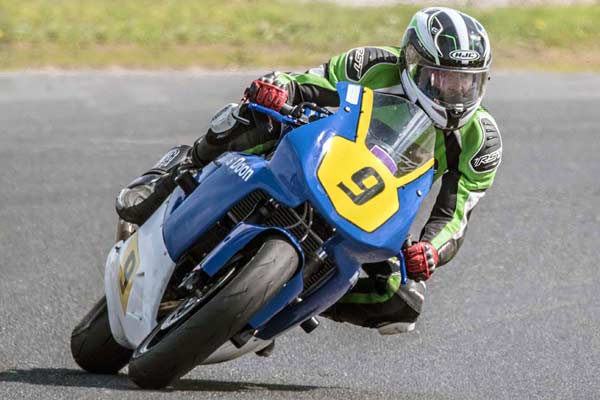 Image linking to Ger Mooney motorcycle racing photos
