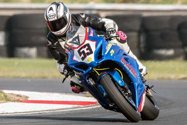 Image linking to Jason Moorhead motorcycle racing photos
