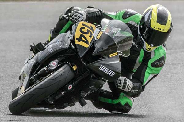 Image linking to Andrew Murphy motorcycle racing photos
