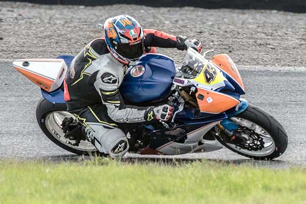 Image linking to Ian O'Connor motorcycle racing photos