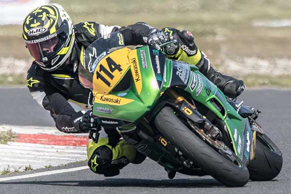 Image linking to Jonathan Patterson motorcycle racing photos