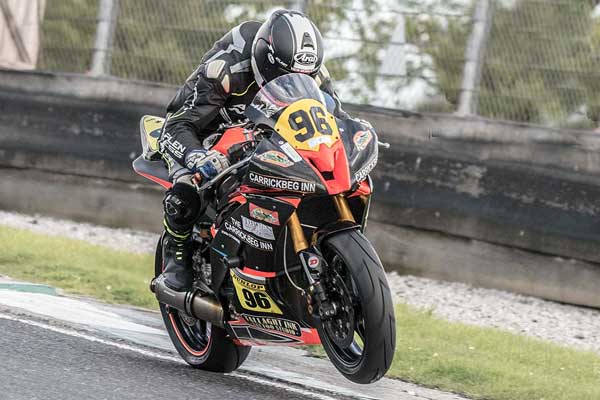 Image linking to Ian Prendergast motorcycle racing photos