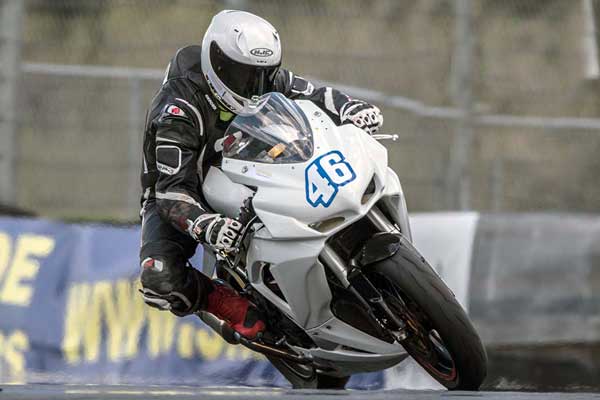 Image linking to Mark Quilligan motorcycle racing photos