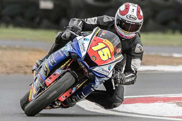 Image linking to Simon Reid motorcycle racing photos