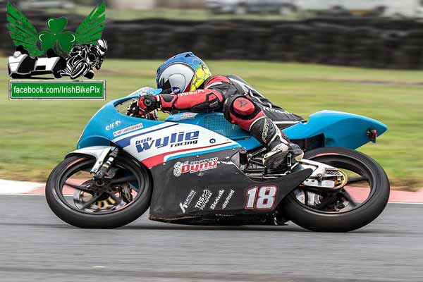 Image linking to Paul Robinson motorcycle racing photos
