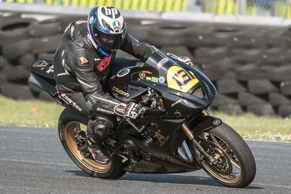 Image linking to Paul Rowland motorcycle racing photos