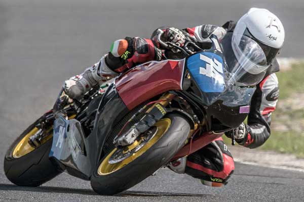 Image linking to Richie Ryan motorcycle racing photos