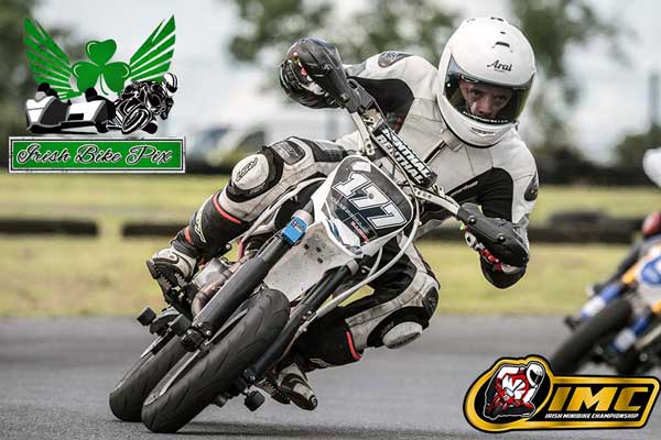 Image linking to Craig Scollan motorcycle racing photos