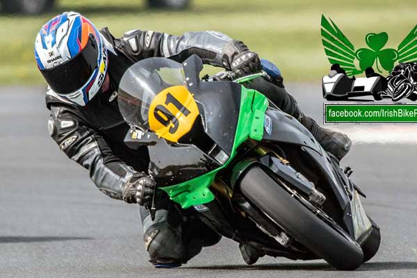 Image linking to John Shearer motorcycle racing photos